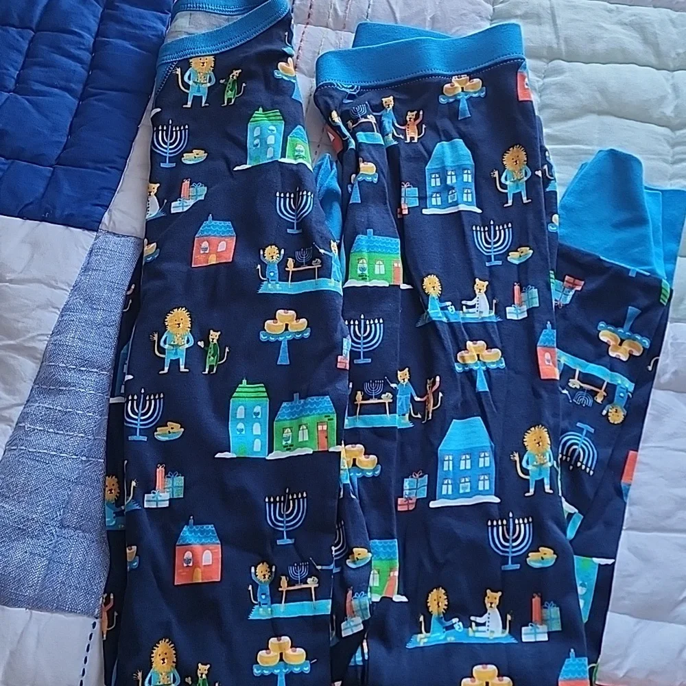 NWOT Hanukkah pajamas set - Picture 3 of 3